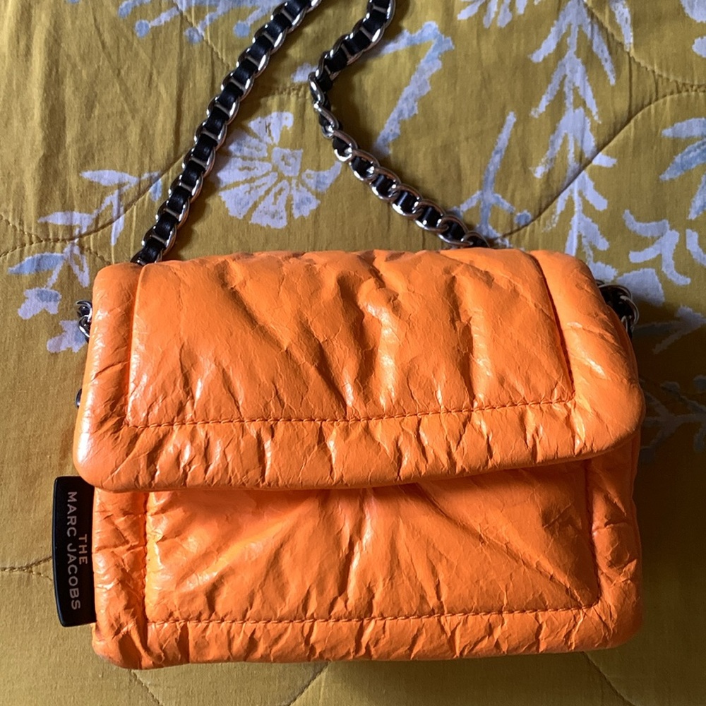 The Marc Jacobs Pillow Bag - Picture 3 of 7